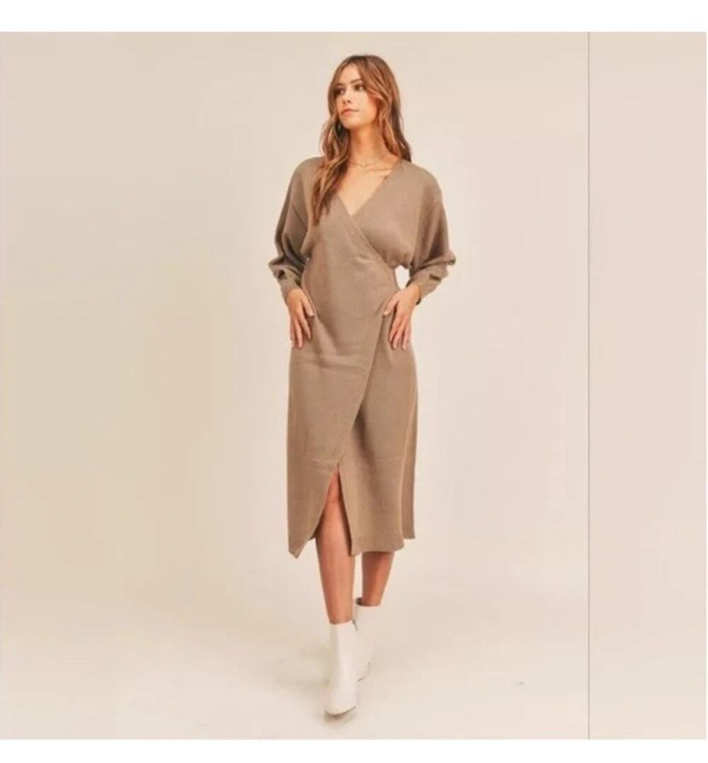 NEW Mable Minimalist Luxury Jovie Sweater Midi Dress Academia Taupe Wrap Duster - Picture 1 of 9
